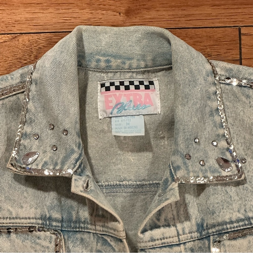 Vintage 1980s Hand Beaded and Embellished Extra Blues Jean Jacket Size M - Picture 4 of 16